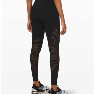 Lululemon Reveal Tight 26" *Aurora - never worn, no tags